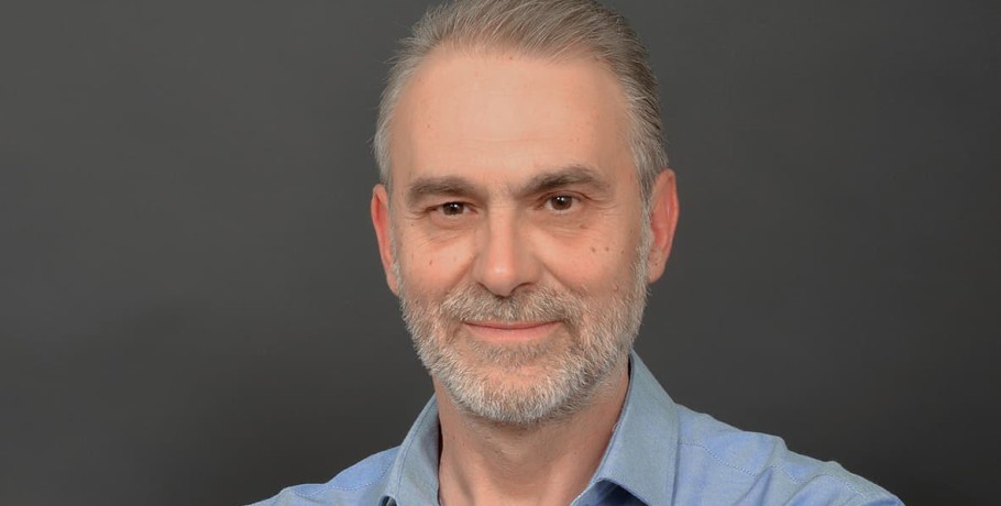 Πέτρος Ζέρζης: Ευχές Πάσχα