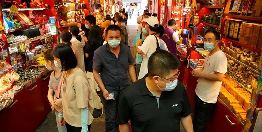 Langya henipavirus: Ο ιός που έχει σημάνει συναγερμό στην Κίνα – Ποια είναι τα συμπτώματα