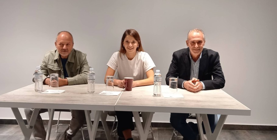 Κτήμα "ΖΗΝ ΗΔΕΩΣ":  Μία γλυκιά ζωή και στην τέχνη