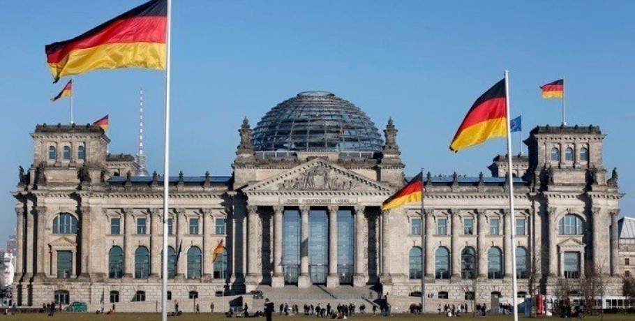 Γερμανία: Ύφεση της οικονομίας το 2023, προβλέπει η κυβέρνηση