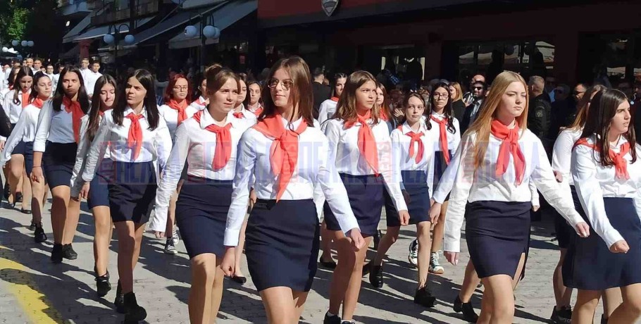 110η επέτειος απελευθέρωση Γιαννιτσών: Με όμορφη αμφίεση και παραδοσιακές στολές τα Γυμνάσια του Δήμου Πέλλας