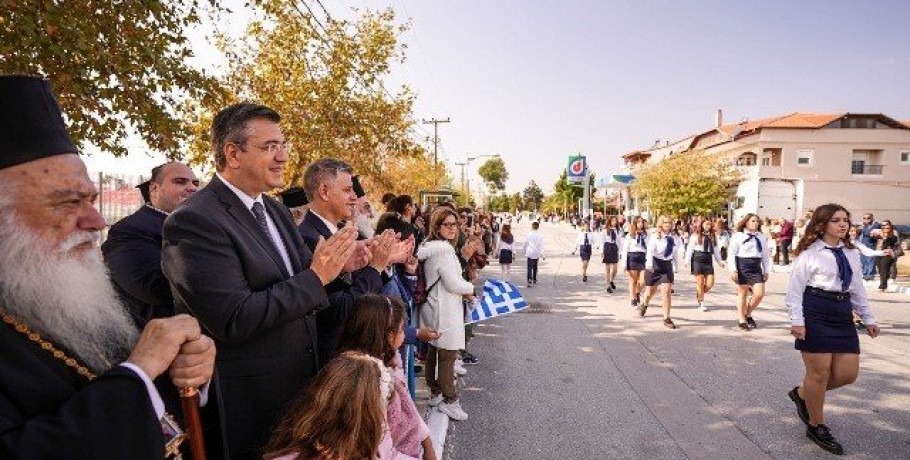 Ο Απόστολος Τζιτζικώστας στις εκδηλώσεις για την 110η επέτειο από την Απελευθέρωση της Χαλάστρας