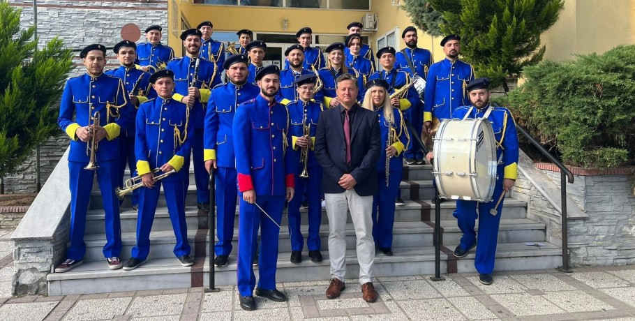Καινούργιες στολές για τη Φιλαρμονική του Δήμου Αλμωπίας