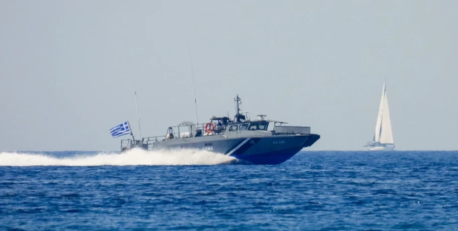 Λιμενικό: Συναγερμός για ναυάγιο σκάφους στο στενό του Καφηρέα - Έχουν διασωθεί 9 μετανάστες
