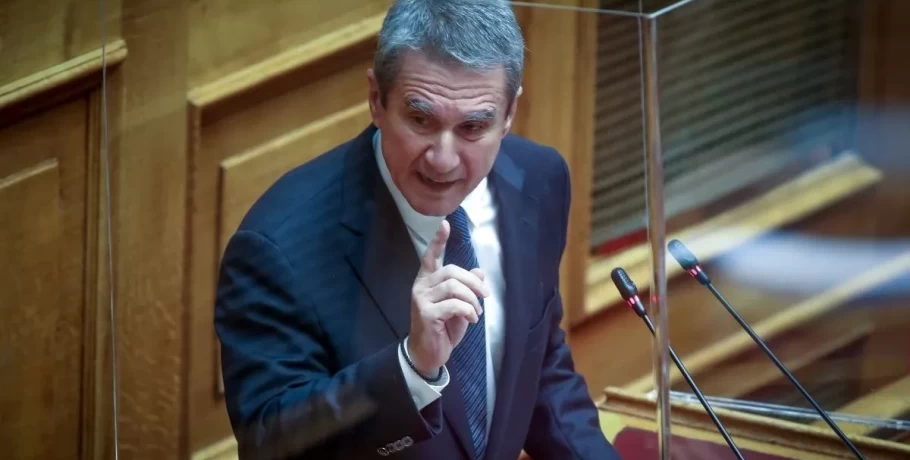 Έξαλλος ο Λοβέρδος με τον βασιλιά Φίλιππο της Ισπανίας – “Ο αγενής άναξ μας έστησε μιάμιση ώρα!”