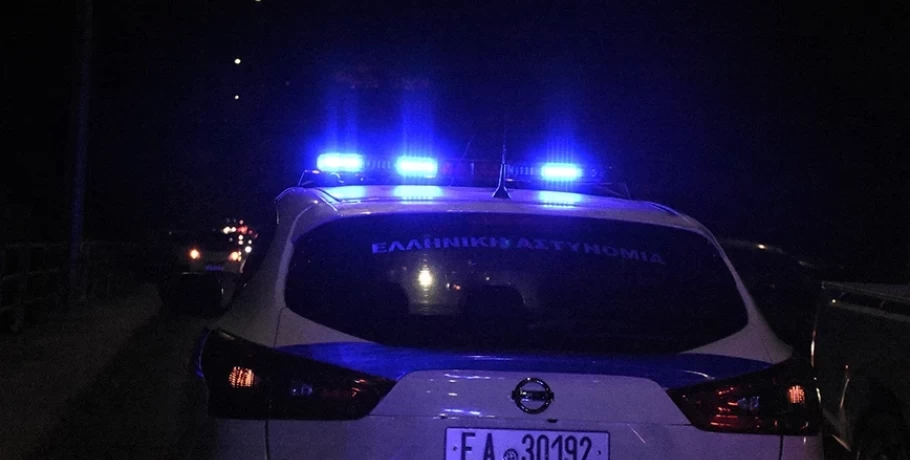 Θεσσαλονίκη: Χτύπησε την 27χρονη σύζυγό του και τον αστυνομικό που πήγε στο σπίτι τους