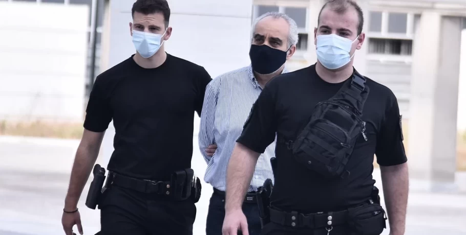 Σήμερα η απόφαση για τον ψευτογιατρό που κατηγορείται ότι οδήγησε στο θάνατο 12 ανθρώπους