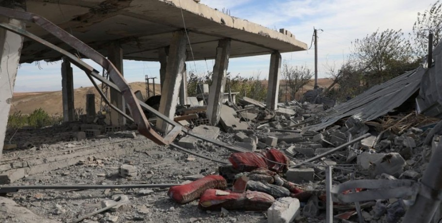 «Γαμψό Ξίφος»: Νέοι βομβαρδισμοί της Τουρκίας στη βόρεια Συρία