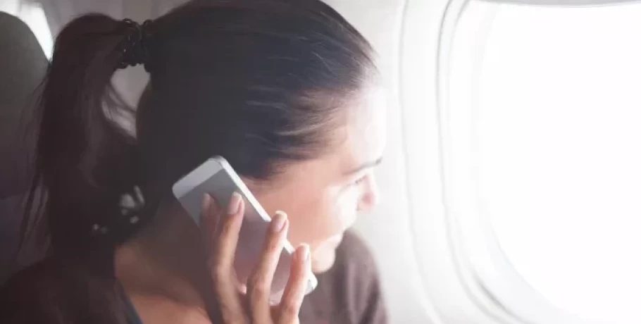 Τέλος η «λειτουργία πτήσης» στα αεροπλάνα: Κλήσεις και στον αέρα μέσω 5G