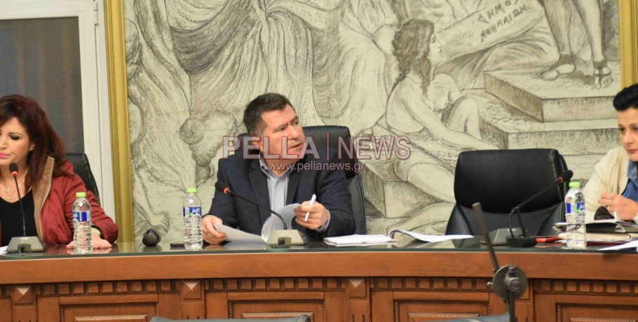 ΔΣ Σκύδρας: ο πρόεδρος κ. Ανδρεάδης «παρατηρεί» αλλά επί της ουσίας… αδιαφορεί;