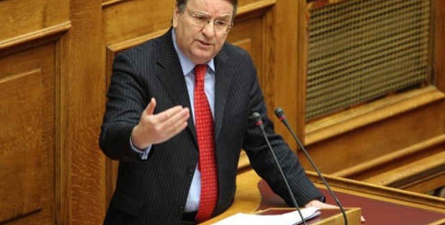 Ενημέρωση Βρυώνη στον Καρασμάνη για εξοπλισμό στα σχολεία της Πέλλας