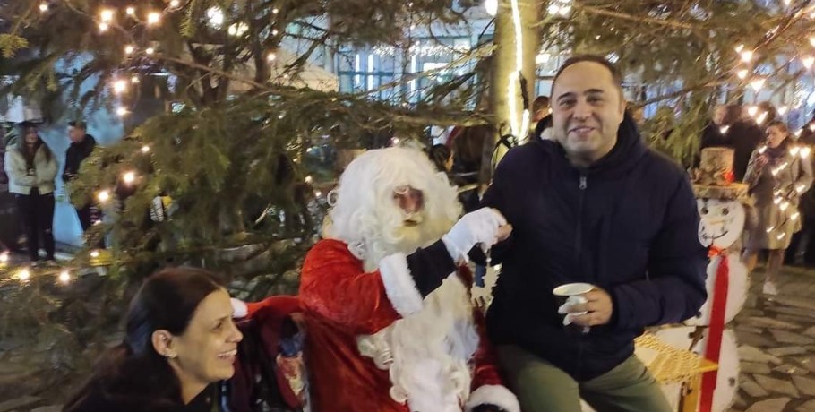 Δημήτρης Γιάντσης... Με τον Άη Βασίλη και Αλμωπάρα