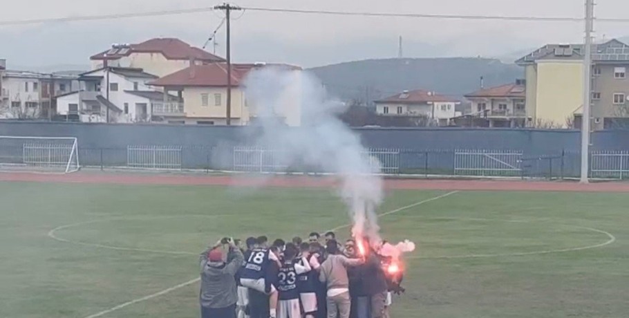 Νίκη για την Σκύδρα