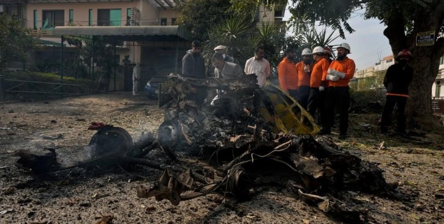 Τρεις νεκροί από έκρηξη παγιδευμένου αυτοκινήτου στην πρωτεύουσα του Πακιστάν