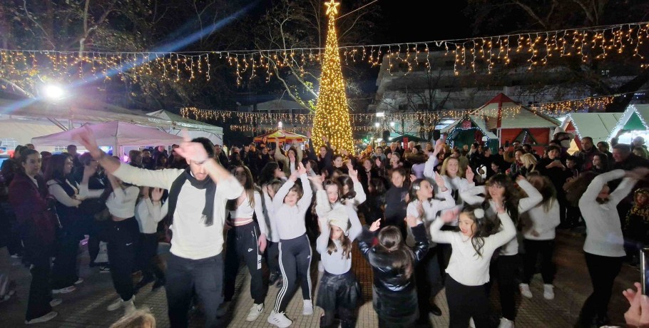 Σκύδρα-Χριστουγεννιάτικο χωριό: Εορταστικοί ρυθμοί από το Nikos Studio