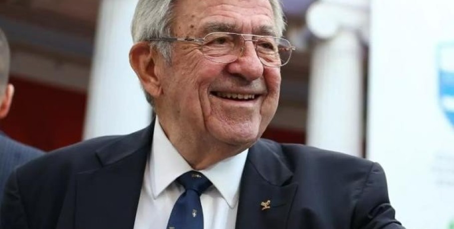 Τέως βασιλιάς Κωνσταντίνος: Πληροφορίες για λαϊκό προσκύνημα 4 ωρών τη Δευτέρα (16/1)