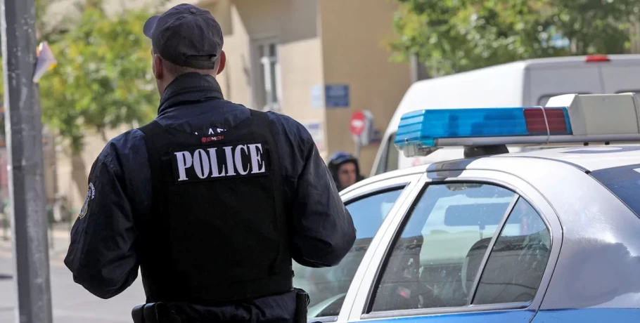 Αχαΐα: Μεγάλη αστυνομική επιχείρηση σε καταυλισμούς Ρομά -13 συλλήψεις, βρέθηκε όπλο