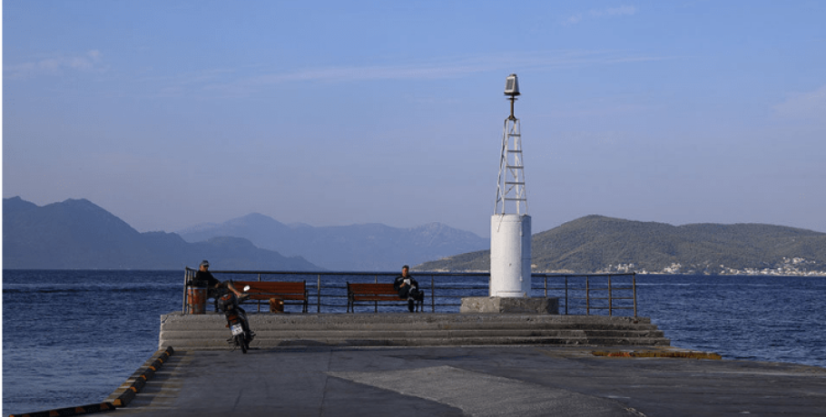 Γυναίκα έπεσε με το αυτοκίνητο που οδηγούσε σε λιμάνι της Αίγινας