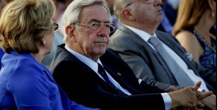 Τέως Βασιλιάς Κωνσταντίνος: Πόσοι θα είναι οι υψηλοί προσκεκλημένοι στην κηδεία – Τι λέει η κυβέρνηση για το πρωτόκολλο