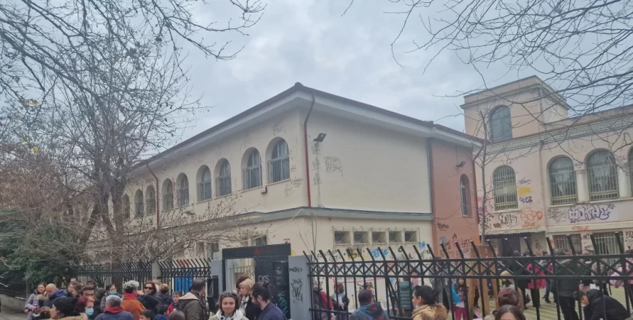 «Βγήκε από το αυτοκίνητο και τον κυνήγησε» - Ανησυχία μετά την καταγγελία για απόπειρα αρπαγής μαθητή