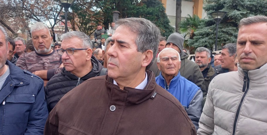 Τζαμτζής σε αγρότες: Είμαι δίπλα σας, θα στείλω υπόμνημα στον πρωθυπουργό