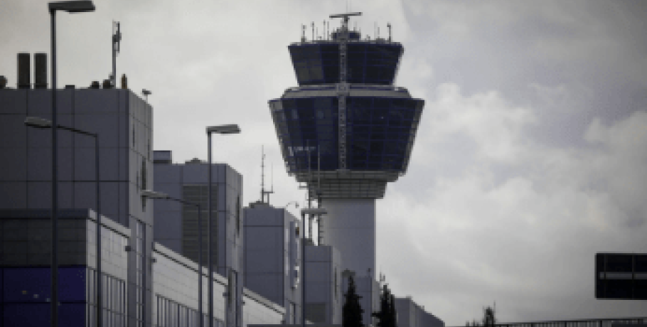 Στο «Ελ. Βενιζέλος» το αεροσκάφος της Ryanair – Γίνεται έλεγχος για εκρηκτικό μηχανισμό