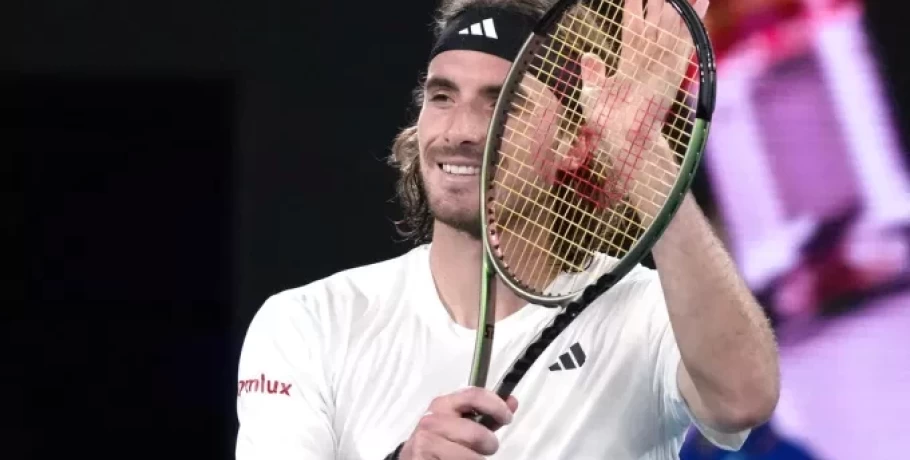 Australian Open: Εύκολη πρόκριση για τον Στέφανο Τσιτσιπά στον 3ο γύρο