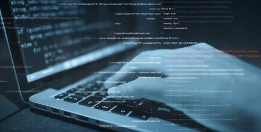 Αποκαλύφθηκε κύκλωμα χάκερς και online παραπληροφόρησης με μέλη «και στην Ελλάδα»