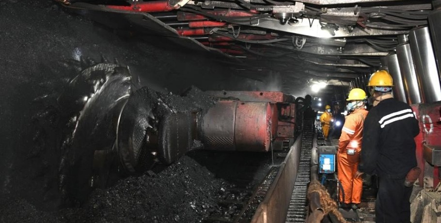 Εγκλωβισμένοι δεκάδες εργάτες σε ανθρακωρυχείο της Κίνας