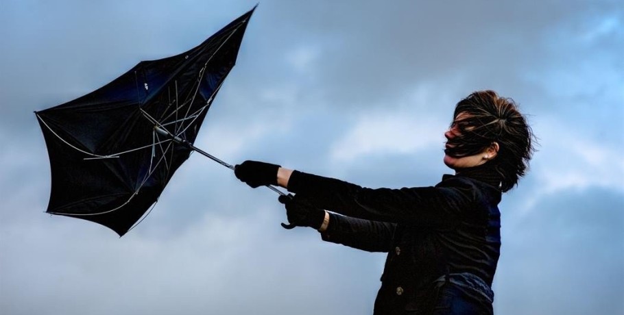 Καιρός: Κρύο, αέρας και βροχές