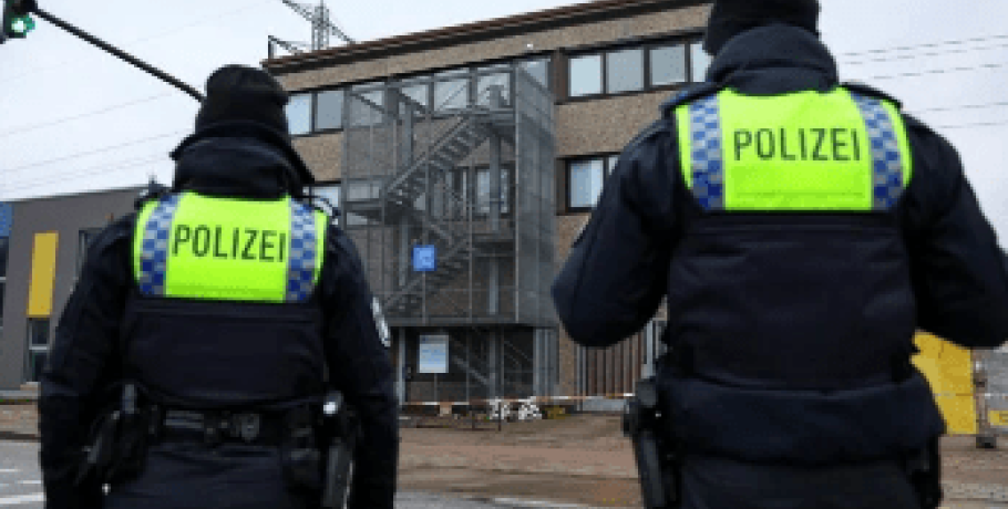 Γερμανία: Άνθρωποι κρατούνται όμηροι μέσα σε φαρμακείο