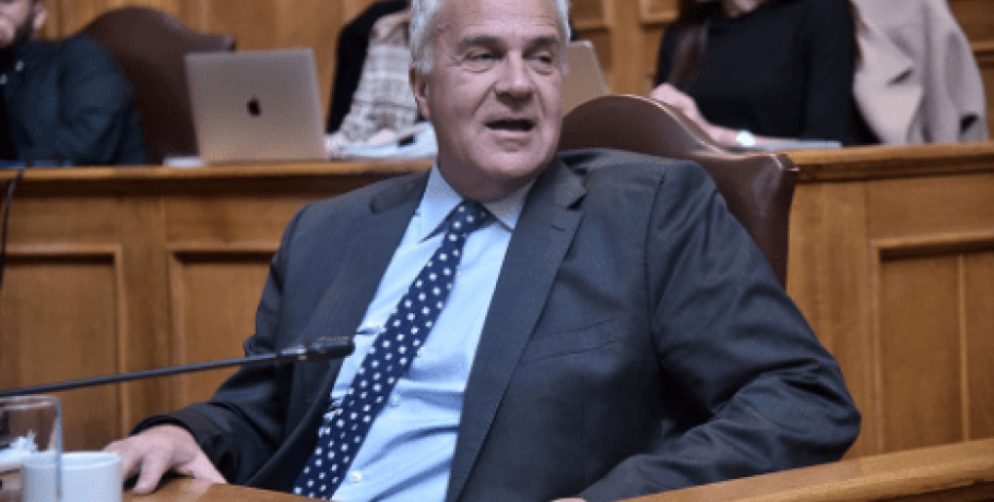 Παράνομη η απεργία της ΑΔΕΔΥ, λέει το ΥΠΕΣ