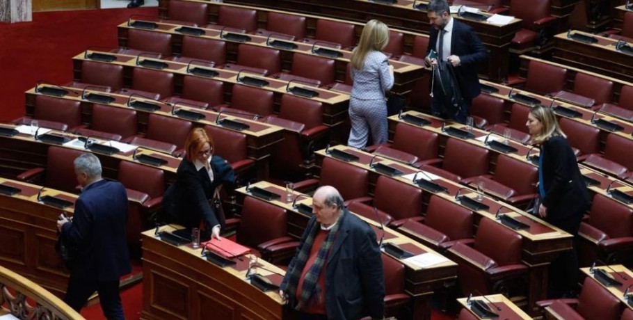 Αποχώρησε ο ΣΥΡΙΖΑ από τη συνεδρίαση για να πάνε οι βουλευτές στο συλλαλητήριο