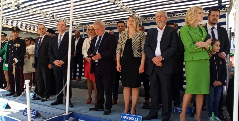 25 Μαρτίου Γιαννιτσά: Ενθουσιασμένοι οι επίσημοι από την παρουσία μαθητών και φορέων (φώτος)