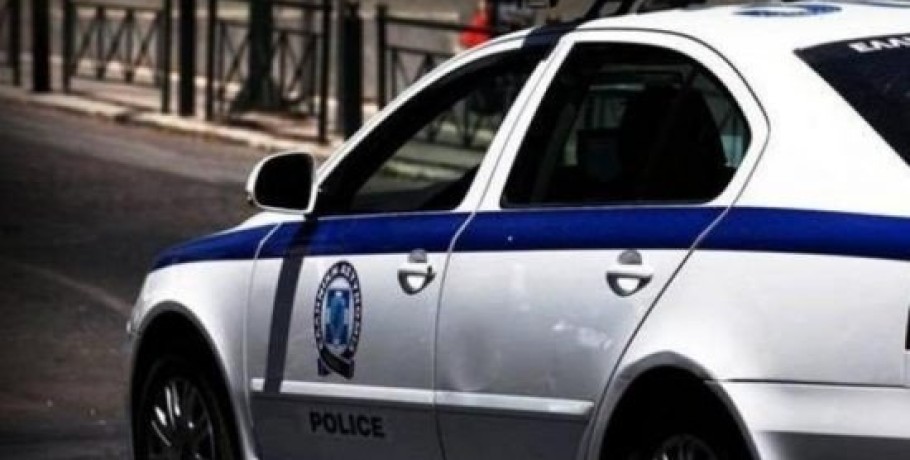 Νέα Σμύρνη: Προκλητικοί οι μαστροποί μετά τη σύλληψή τους για την 14χρονη