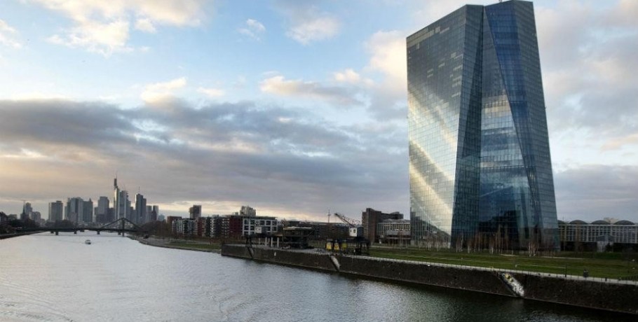 Η ΕΚΤ αύξησε τα επιτόκια κατά μισή μονάδα