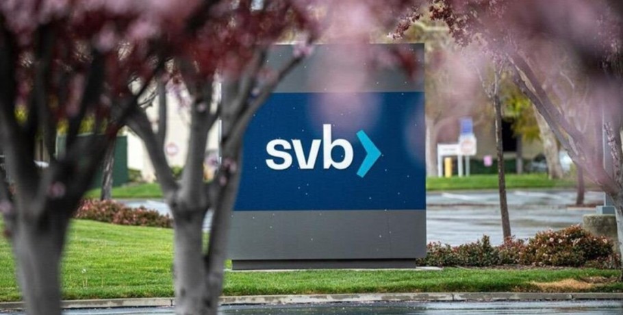 Τα δάνεια και οι καταθέσεις της Silicon Valley Bank (SVB) πωλήθηκαν στην τράπεζα First Citizens, ανακοίνωσε η αμερικανική τραπεζική αρχή