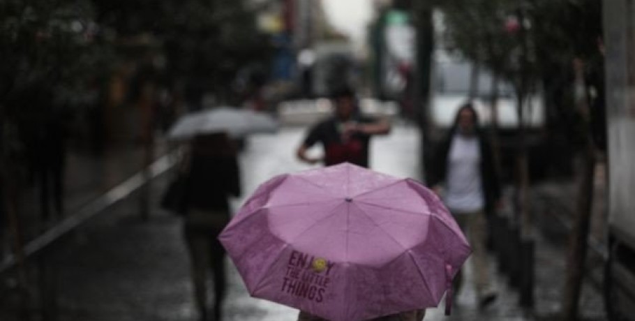 Καιρός: Από άνοιξη... χειμώνας -Βροχές, καταιγίδες, χιόνια και εντυπωσιακή πτώση της θερμοκρασίας