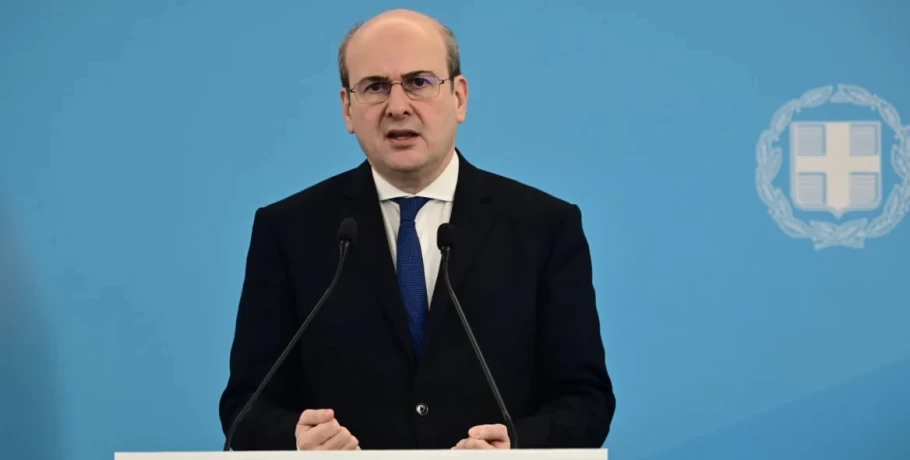 Τι κερδίζουν εργαζόμενοι και άνεργοι από την αύξηση στα 780 ευρώ