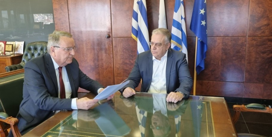 Συνάντηση του Γιώργου Καρασμάνη με τον Υπουργό Προστασίας του Πολίτη και τον Αρχηγό της Ελληνικής Αστυνομίας