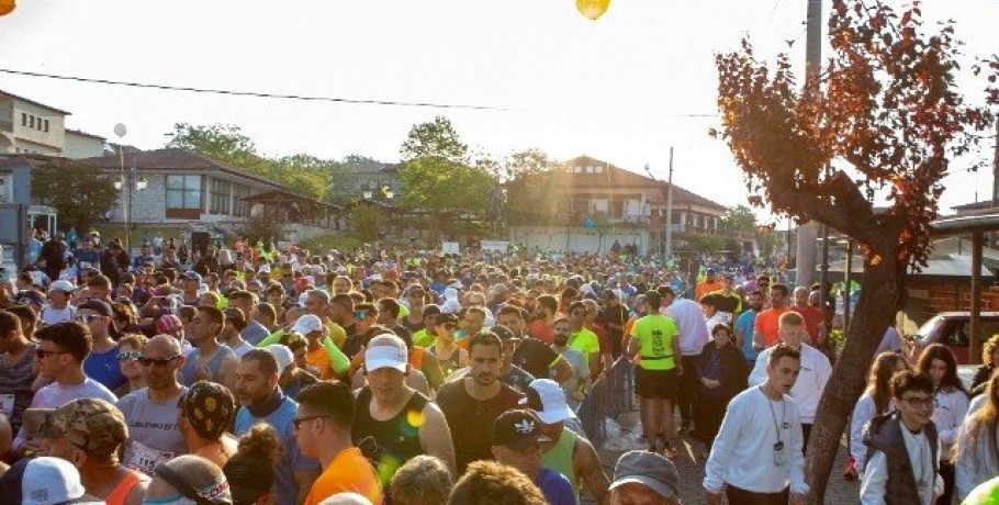 Πέλλα: Μοναδικές εικόνες από την εκκίνηση του 17ου Διεθνή Μαραθωνίου "Μ. Αλέξανδρος"(φώτος)