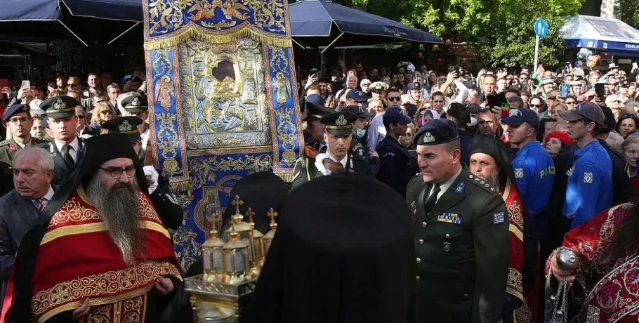 Άξιον Εστί: Η ιστορία της εικόνας που έφτασε από το «περιβόλι της Παναγίας» στην Αθήνα