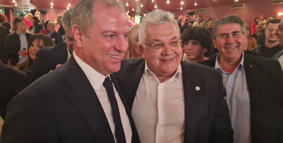 Ο Νίκος Παπαϊωάννου παρουσίασε τον Διονύση Σταμενίτη
