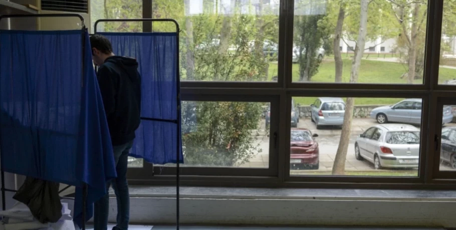 Καιρός: Περιορίζεται η αστάθεια, ανεβαίνει η θερμοκρασία - Με τι καιρό θα πάμε στην κάλπη