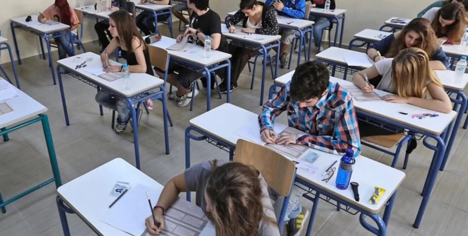 Αποκαταστάθηκαν τα προβλήματα με τις ενδοσχολικές εξετάσεις στα Λύκεια