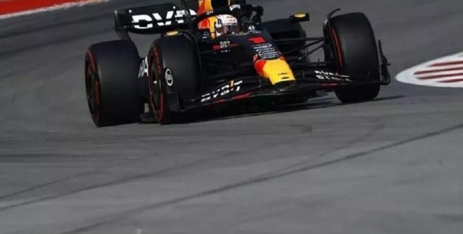 F1 GP Ισπανίας: Ο Φερστάπεν και πάλι ταχύτερος