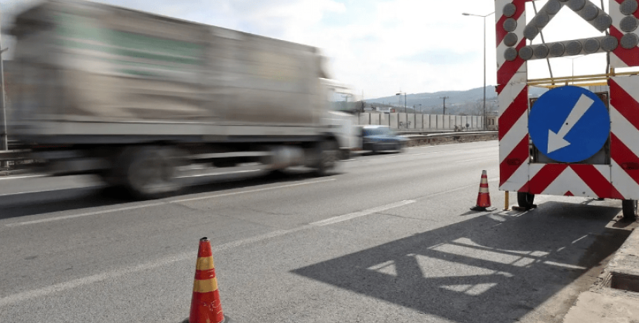 Εργασίες αντικατάστασης στηθαίων ασφαλείας στην Ε.Ο. Θεσσαλονίκης-Νέων Μουδανιών από την Περιφέρεια Κεντρικής Μακεδονίας