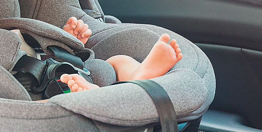 Ζάκυνθος: Ζευγάρι Δανών άφησαν το ενός έτους παιδί τους στο αυτοκίνητο για να πάνε να ψωνίσουν