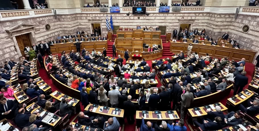 Βουλή: Εκλέγεται το νέο προεδρείο, παραμένει πρόεδρος ο Κώστας Τασούλας