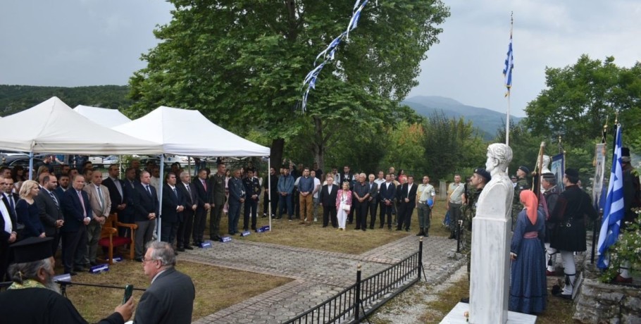 Ο Σύλλογος Απογόνων Μακεδονομάχων Εδέσσης – Αλμωπίας στο μνημόσυνο στην Καρυδιά